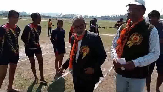 आर आर पी जी कालेज अमेठी में खेलकूद प्रतियोगिता का हुआ आयोजन डॉक्टर अंगद सिंह ने खिलाड़ियों का बढ़ाया उत्साह 