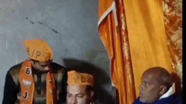 दिल्ली में भाजपा की प्रचंड जीत की खुशी में शेरपुर और रसूलपुर भाजपा कार्यकर्ताओं ने बांटे लड्डू!