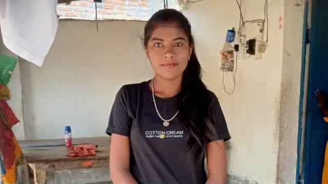 सरस्वती पुजा का प्रसाद लेना पड़ा महंगा 