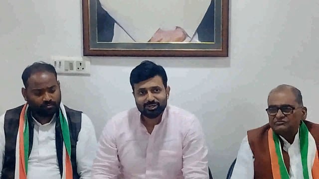 मध्य प्रदेश विधानसभा उप नेता प्रतिपक्ष हेमंत कटारे ने भिंड कलेक्टर पर लगाए लॉन ऑर्डर बिगाड़ने के आरोप क्या बोले -कटारे #