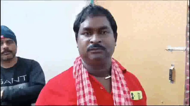 BANKA: सफाई कर्मियों को मांदेय नही मिलने पर किया प्रदर्शन, नगर अध्यक्ष ने पदाधिकारी एवं कर्मी को बताया जिम्मेदार