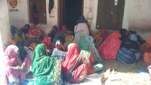 सड़क हादसे में अबोध बच्चों के सिर से उठा पिता का साया, मृतक की मां और पत्नी का रो-रो कर बुरा हाल।