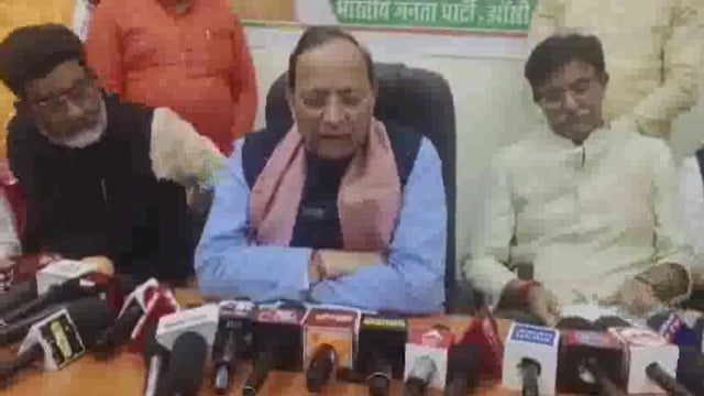 भाजपा के राष्ट्रीय महामंत्री अरुण सिंह केंद्रीय बजट संगोष्ठी में हिस्सा लेने झांसी पहुंचे