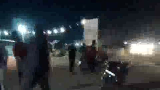 ग्वालियर रोड गौहद चौराहे के पास बंजारे के पुरा पर यात्री बस पलटने से आठ से दस लोग घायल ,बीती रात्रि की घटना मौके पर पुलि