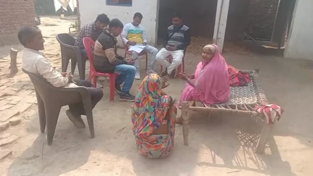 सुषुण्डा के अहिरन पुरवा मे विधुत कैम्प का हुआ आयोजन, 10 लोगों की  काटी गई लाईन, 4 लोगों ने कराया रजिस्ट्रेशन 