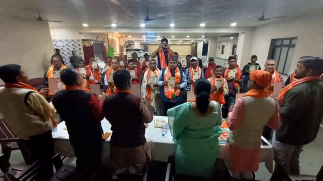 BANKA: प्रधानमंत्री के आगमन को लेकर कार्यक्रम के सफल आयोजन हेतु समीक्षात्मक बैठक की गयी आयोजित