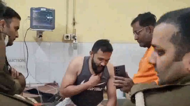 महाकुंभ के बाद ब्रज दर्शन को आए विदेशी नागरिक का बिगड़ा मानसिक संतुलन जमकर मचाया उत्पाद  पुलिस ने अस्पताल मेंकराया भर्ती