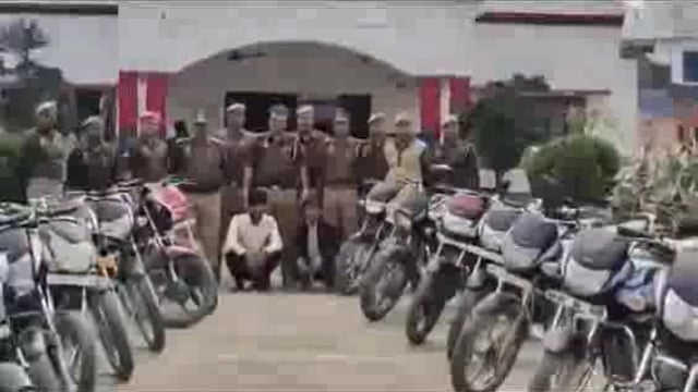 वजीरगंज पुलिस ने दो अंतर्जनपदीय शातिर चोर को  किया गिरफ्तार ,चोरी की 17 बाइक बरामद ।