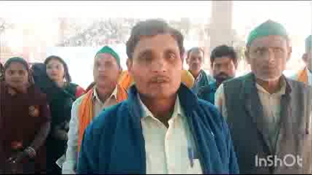 भाकियू अंबावता की समीक्षा बैठक जयप्रभा स्थित चारों धाम मंदिर पर आयोजित हुई बैठक में किसानों की समस्याओं पर हुई चर्चा 