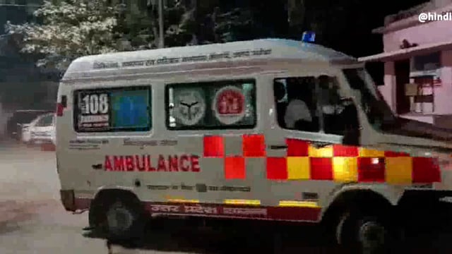 कुम्भ जा रही श्रद्धालुओं से भरी बस डीसीएम से टकराईं, बस में सवार 40 लोग हुए घायल जिला अस्पताल में भर्ती 