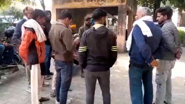 ट्रैक्टर  बाइक सवार मां बेटा में मारी टक्कर मां की हुई मौत