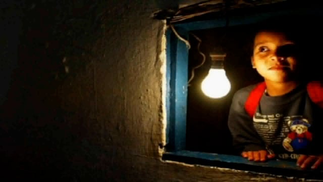 BANKA: बिजली घर तक पहुंचाने के लिए तार या अन्य सामग्री का कोई पैसे मांगे तो इस नंबर पर करें शिकायत