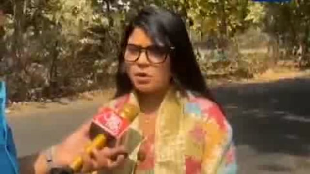 बाराबंकी के मजीठा स्थित खाटू श्याम बाबा मंदिर समिति की अध्यक्ष सोनिया शर्मा ने पर सपा विधायक सुरेश यादव के भाई धर्मेंद्र यादव पर मंदिर पर कब्जा करने का आरोप लगाया उन्होंने यह भी कहा कि 15 फरवरी को धर्मेंद्र यादव और उसके गुर्गों ने प्रबंधक के पति को मारा पीटा है वह इस मंदिर को तोड़कर यहां मस्जिद बनाना चाहते हैं।