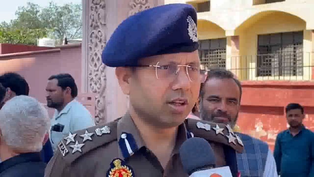 मथुरा में रंगोत्सव 2025 को लेकर हुई बैठक के संबंध में पुलिस उपमहानिरीक्षक/ एसएसपी शैलेश पांडेय द्वारा दी गई जानकारी