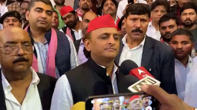 Akhilesh Yadav's taunt: 