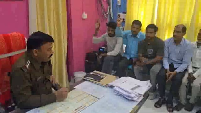 लहार थाने पर शिव रात्रि पर्व के चलते शांति समिति एवं डीजे वालो कि बैठक संपन्न हुई  