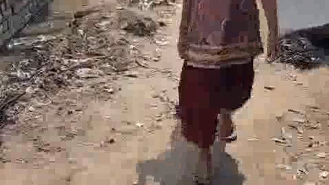 भीषण गन्दगी से घिरा वाल्मीकि मन्दिर, भक्तों को परेशानी