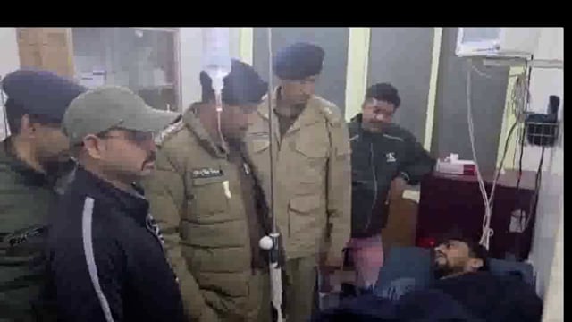 हरिद्वार! देर रात चैकिंग के दौरान पुलिस और बदमाश के बीच मुठभेड़! बदमाश हुआ जख्मी!