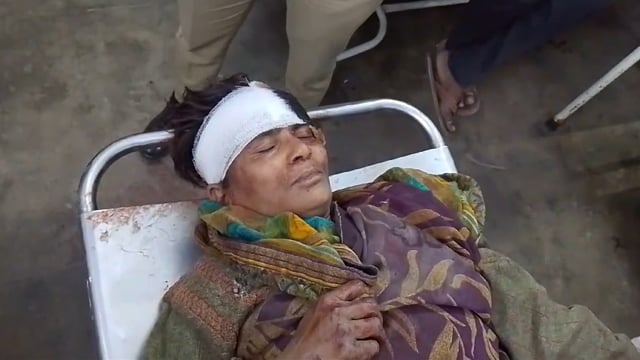 तेज़ रफ़्तार कार ने बुजुर्ग महिला को मारी टक्कर 