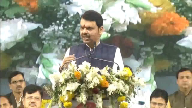 महाराष्ट्र के मुख्यमंत्री देवेंद्र फडणवीस ने स्वयं पुनर विकास प्रकल्प को लेकर महत्वपूर्ण घोषणा की