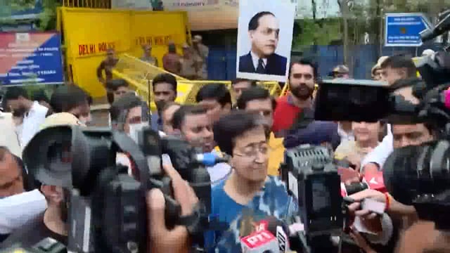 आतिशी ने बीजेपी पर हमला बोलते हुए कहा, 