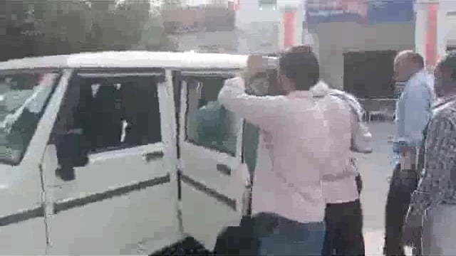 #

मिर्जापुर: यूपी के मिर्जापुर जिले में एंटी करप्शन टीम ने चील्ह