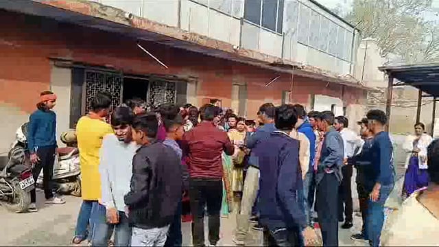 मथुरा: औरंगजेब की कब्र को हिंदुस्तान में बर्दाश्त नहीं करेंगे: दिनेश फलाहारी 