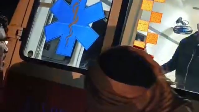 मथुरा में यमुनाएक्सप्रेसवे पर बस कार भिड़ंत चार यात्री गंभीर घायल,सादाबाद के बताए जा रहे सभी घायल