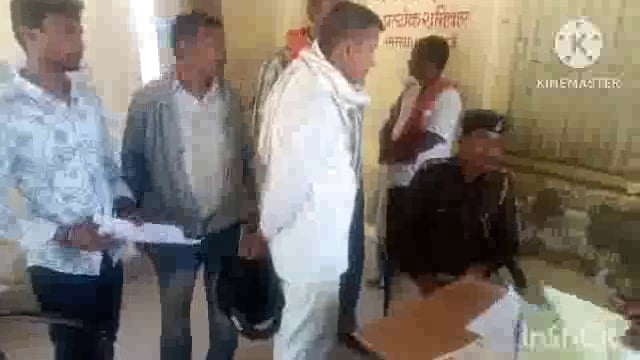 सूर्यगढ़ा -जमीनी विवाद को लेकर जनता दरबार में दो मामले आए जांचों उपरांत निर्णय दी जानी है।