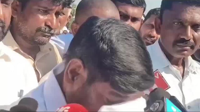 BRS MLA Jagadish Reddy started crying bitterly after seeing the dry fields, appealed to the Congress government to release water. 
#politics