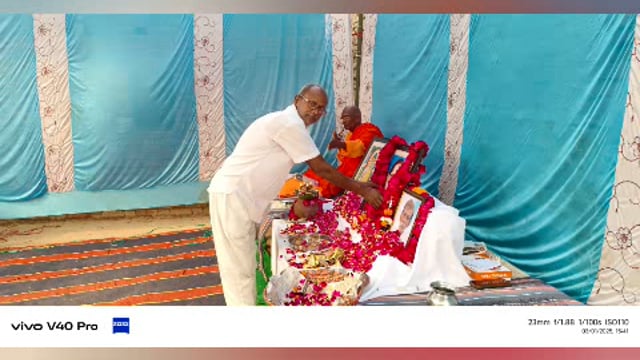 बाबागंज ब्लाक अंतर्गत ग्राम कुटिया रायगढ़ में मृत्यभोज का किया बहिष्कार और बौद्ध धर्म के अनुसार बौद्ध भिक्षु के द्वाराला