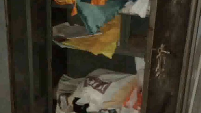 बाघराय थाना क्षेत्र के कहवई उमरापट्टी पोस्ट मलांवाछजईपुर मैं चोरों का हौसला बुलंद सीता देवी पत्नी संतोष सरोज के घर से