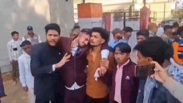 मेरठ में दलित समाज बारात पर गुर्जर का हुआ हमला धुला हुआ घायल 