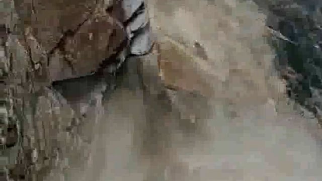 राष्ट्रीय उच्च मार्ग 154-A पर पिछले चौबीस घंटों से भारी भूस्खलन के कारण मार्ग बंद#axident