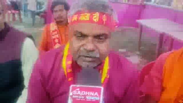 कल्याणपुर  प्रखंड के पूरन छपरा में नाव दिवसीय श्री श्री 108 श्री सतचंडी महायज्ञ शुक्रवार से शुरू हुआ। इस अवसर पर कांवरी 