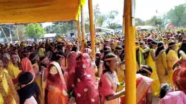 आस्थावान:चांदन में 1008 कलश शोभा यात्रा से शुभारंभ हुआ आठ दिवसीय श्री श्री 108 महारूद्र यज्ञ,वृन्दावन कथा वाचक पीतांबरा 