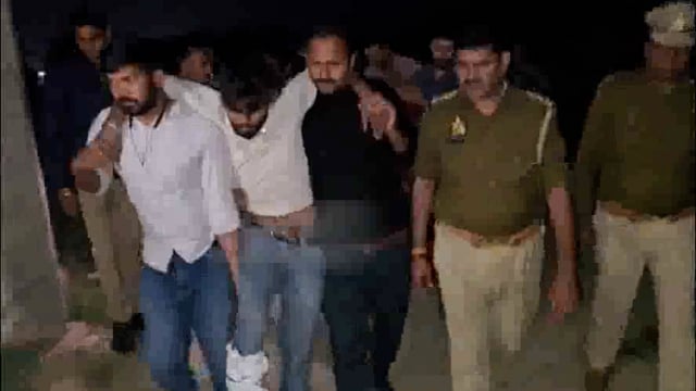 एसओजी टीम एवं छाता पुलिस की संयुक्त कार्यवाही, अवैध शस्त्र फेक्ट्री का किया भंडाफोड़।