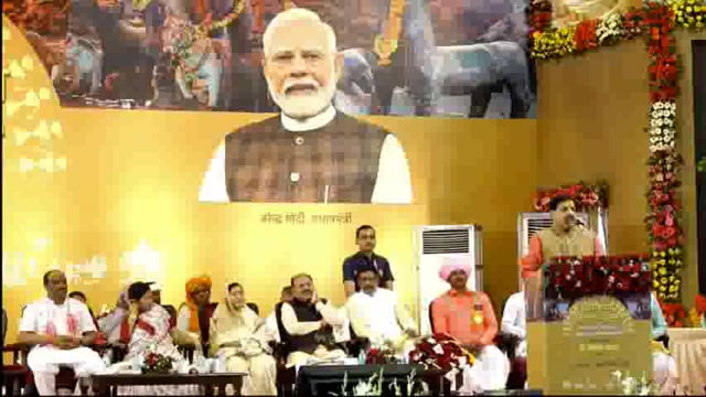 मुख्यमंत्री मोहन यादव ने घोषणा की कि आने वाले समय में प्रदेश में यातायात की सुविधा को और अधिक सुगम बनाने के लिए सरकारी बसों का संचालन शुरू किया जाएगा। इससे नागरिकों को यात्रा में आसानी होगी और सड़क परिवहन को बढ़ावा मिलेगा#politics