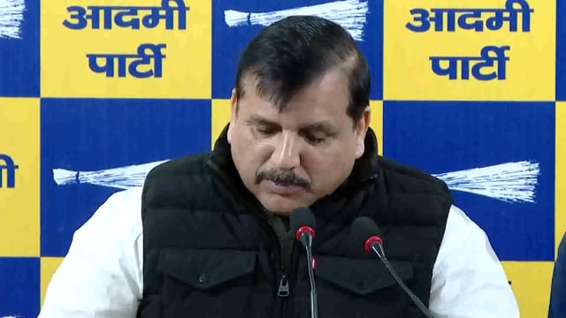 आप नेता और सांसद संजय सिंह ने मोदी सरकार के 11 साल के कार्यकाल में देश की आर्थिक स्थिति को लेकर गंभीर सवाल उठाए। उन्होंने आंकड़ों के माध्यम से यह दावा किया कि मोदी राज में देश की आर्थिक हालत खराब हो गई है।
#politics