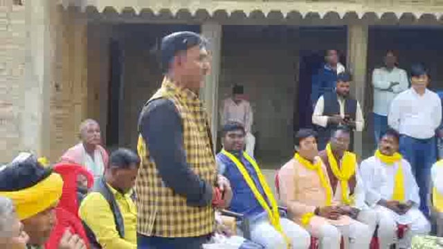 बांसडीह में तहसील घेराव को लेकर सुभासपा के राष्ट्रीय प्रवक्ता ने लोगो से किया आवाहन