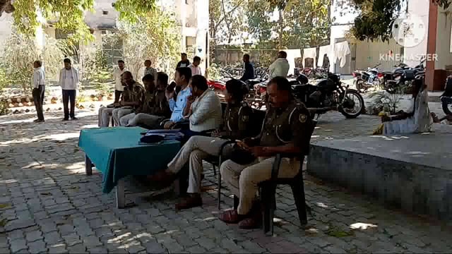 होली पर्व शांतिपूर्ण माहौल में संपन्न करवाने को लेकर थाने में की गई शांति समिति की बैठक