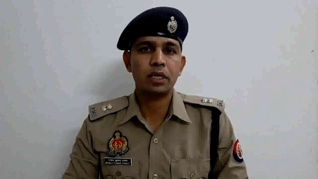 *थाना को0 कर्नलगंज पुलिस टीम द्वारा चोरी की कई घटनाओं का खुलासा करते हुए 04 शातिर चोरो को किया गया गिरफ्तार, कब्जे से सो