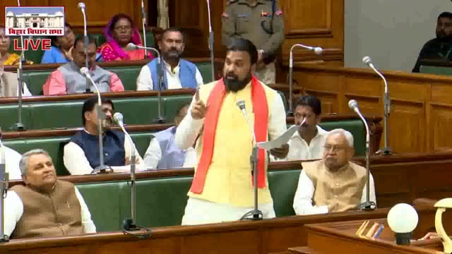 सम्राट चौधरी ने अपने क्रिकेट करियर को लेकर कई दिलचस्प बातें साझा की हैं। उन्होंने कहा, 