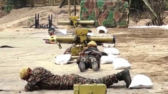 कोलकाता: भारतीय सेना की पूर्वी कमान ने पश्चिम बंगाल के तीस्ता रेंज में एंटी टैंक गाइडेड मिसाइल (ATGM) का सफल फील्ड फायरिंग अभ्यास#army