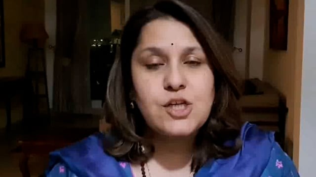 खबरों में एक चौंकाने वाली घटना सामने आई है, जिसमें अमेरिका ने अवैध रूप से रह रहे नेपाली नागरिकों को बिना किसी बेड़ी या हथकड़ी के चार्टर प्लेन से नेपाल भेज दिया। रिपोर्ट्स के मुताबिक, उन्हें सम्मानपूर्वक उनके देश वापस भेजा गया। यह वही अमेरिका है जिसने इससे पहले चीन के नागरिकों को भी इसी तरह सम्मानजनक तरीके से चार्टर प्लेन से भेजा था, न कि किसी असुविधाजनक मिलिट्री जहाज़ में बांध कर।#politics