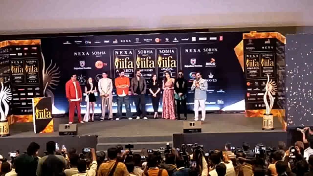 जयपुर: बॉलीवुड अभिनेता और सांसद रवि किशन ने जयपुर में आयोजित होने वाले IIFA अवार्ड्स 2025 के लिए प्रधानमंत्री नरेंद्र मोदी और राजस्थान के मुख्यमंत्री अशोक गहलोत का धन्यवाद किया।
रवि किशन ने एक बयान में कहा कि यह अवार्ड शो न केवल भारतीय फिल्म उद्योग के लिए महत्वपूर्ण है, बल्कि यह राजस्थान की सांस्कृतिक धरोहर को भी#politics