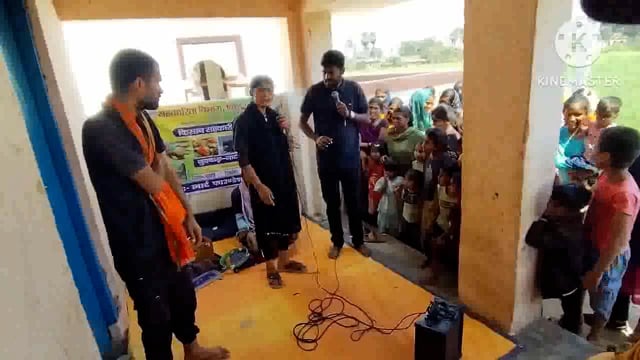 सिरदला प्रखंड के गांवों में सहकारिता विभाग की योजनाओं का किया जा रहा प्रसार, नुक्कड़ नाटक के माध्यम से दी जा रही जानकारी