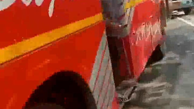 दुधवा-चंदनचौकी मार्ग पर बस और कार की आमने-सामने टक्कर