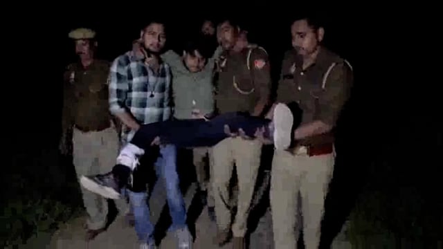 पुलिस मुठभेड़ के दौरान गैंगेस्टर के अपराधी / शातिर चोर को पैर में गोली मारकर किया गिरफ्तार, औंग का मामला 