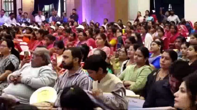 अंतर्राष्ट्रीय महिला दिवस के अवसर पर मंत्री मोहन यादव ने कहा कि आज एक विशेष वातावरण बना है, जहाँ नारी शक्ति की अहमियत स्पष्ट रूप से देखने को मिलती है। उन्होंने प्रसन्नता व्यक्त करते हुए कहा, 